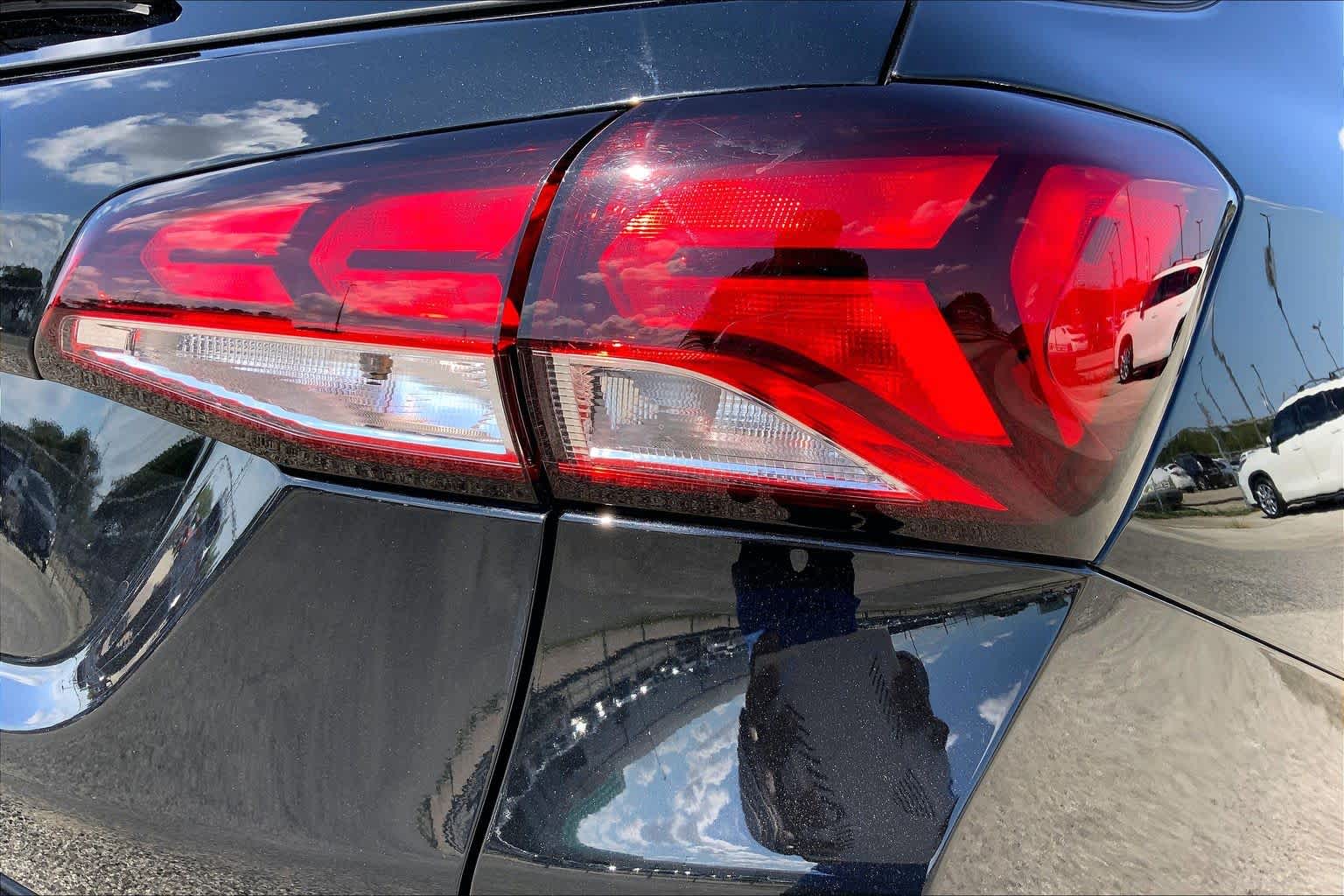 2023 Chevrolet Equinox photo 10 of 36