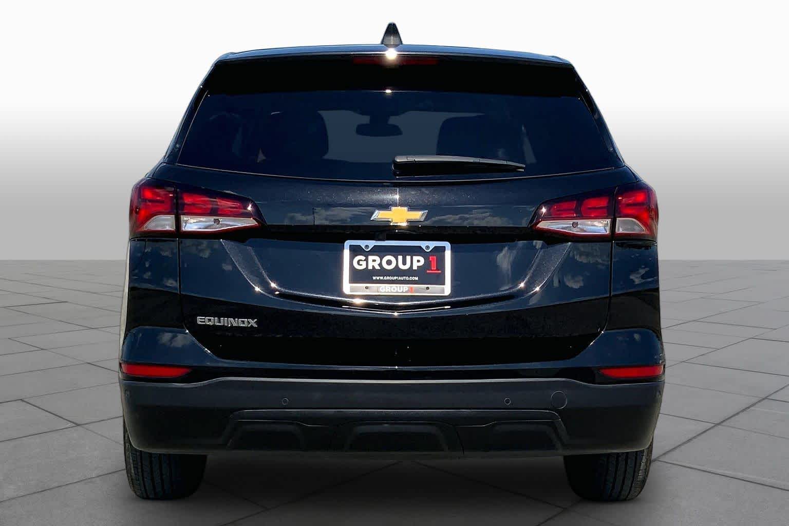 2023 Chevrolet Equinox photo 5 of 36
