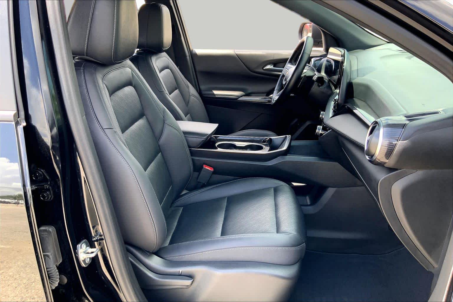 2025 Chevrolet Equinox FWD LT Mosaic Black Metallic at Mercedes-Benz of Houston North