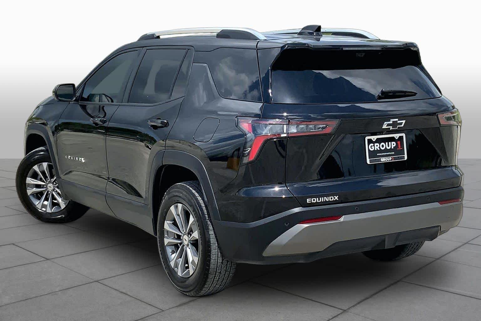 2025 Chevrolet Equinox FWD LT Mosaic Black Metallic at Mercedes-Benz of Houston North