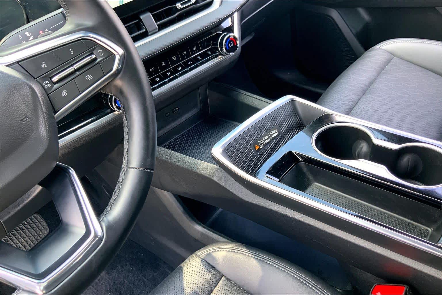 2025 Chevrolet Equinox FWD LT Mosaic Black Metallic at Mercedes-Benz of Houston North