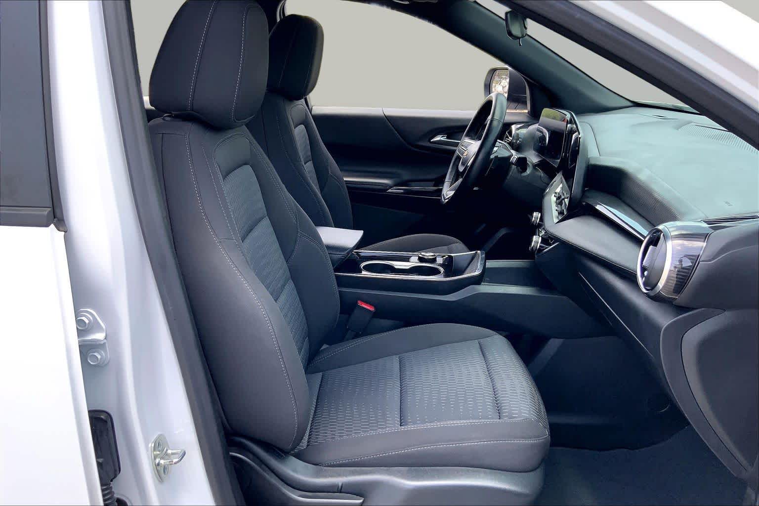 2026 Chevrolet Equinox FWD LT - 8