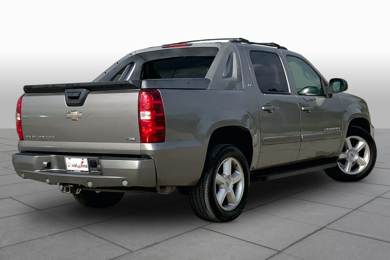 2008 Chevrolet Avalanche LT w/3LT - 11