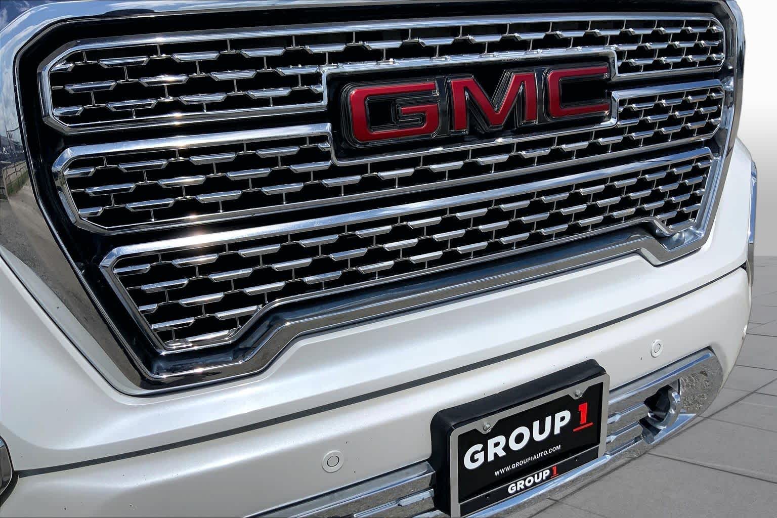 2021 GMC Sierra 1500 Denali White Frost Tricoat at Auto Boutique Texas