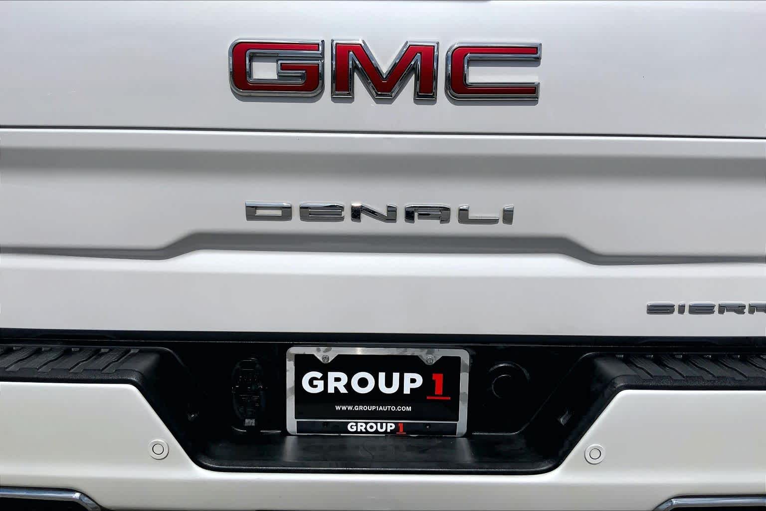 2021 GMC Sierra 1500 Denali White Frost Tricoat at Auto Boutique Texas