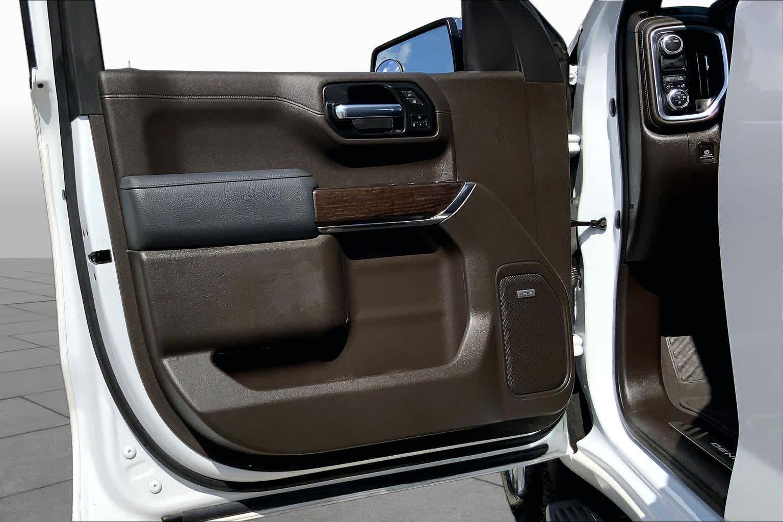 2021 GMC Sierra 1500 Denali White Frost Tricoat at Auto Boutique Texas