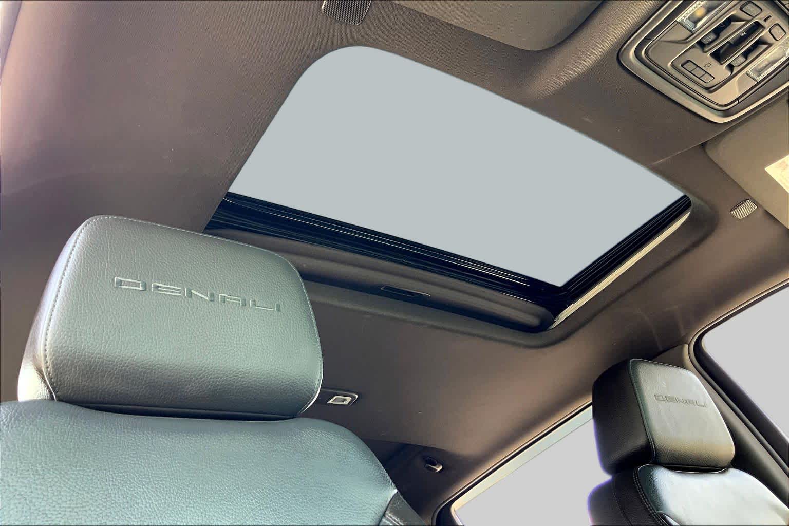 2021 GMC Sierra 1500 Denali White Frost Tricoat at Auto Boutique Texas