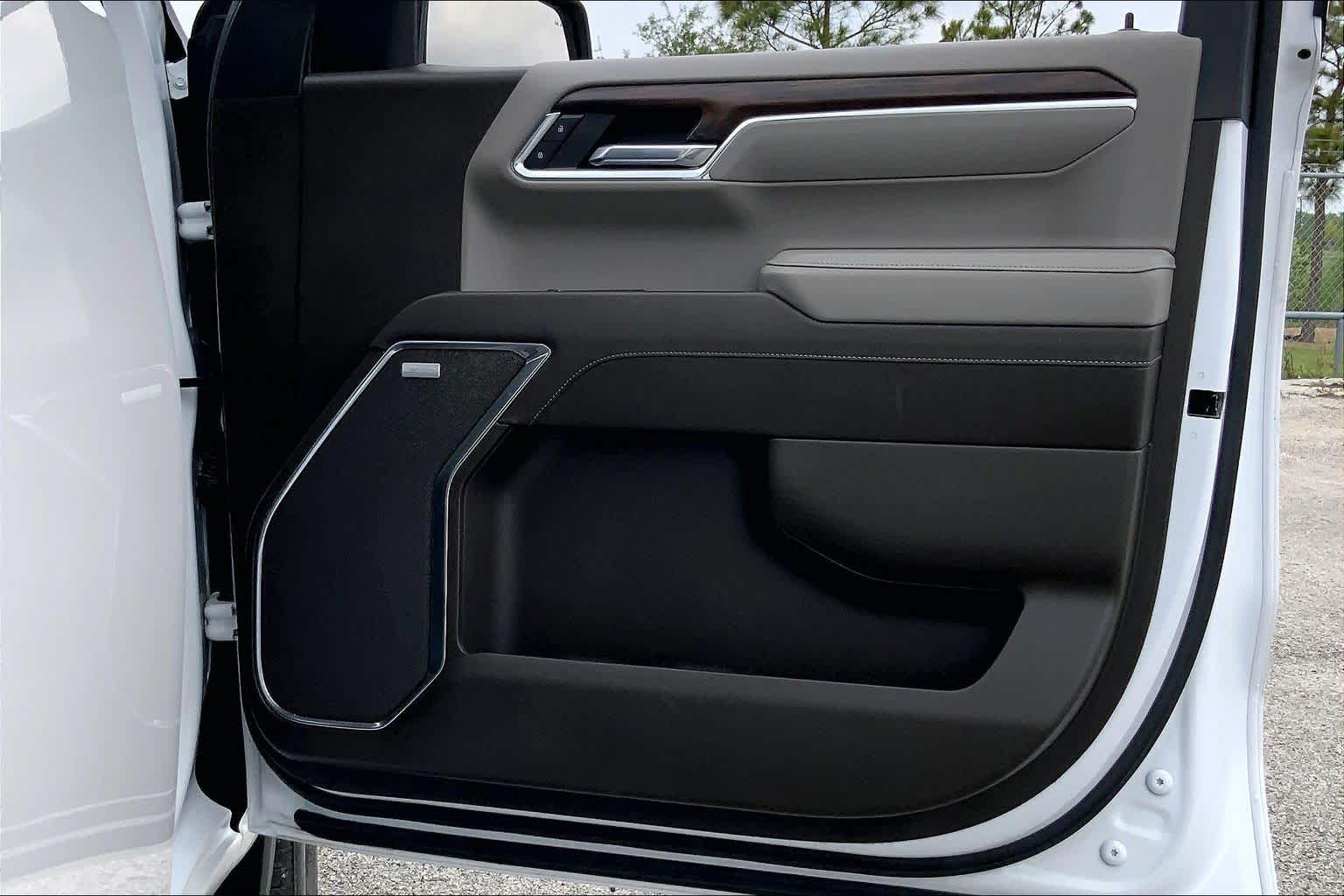 2023 GMC Sierra 1500 SLT White Frost Tricoat at Texan GMC Buick