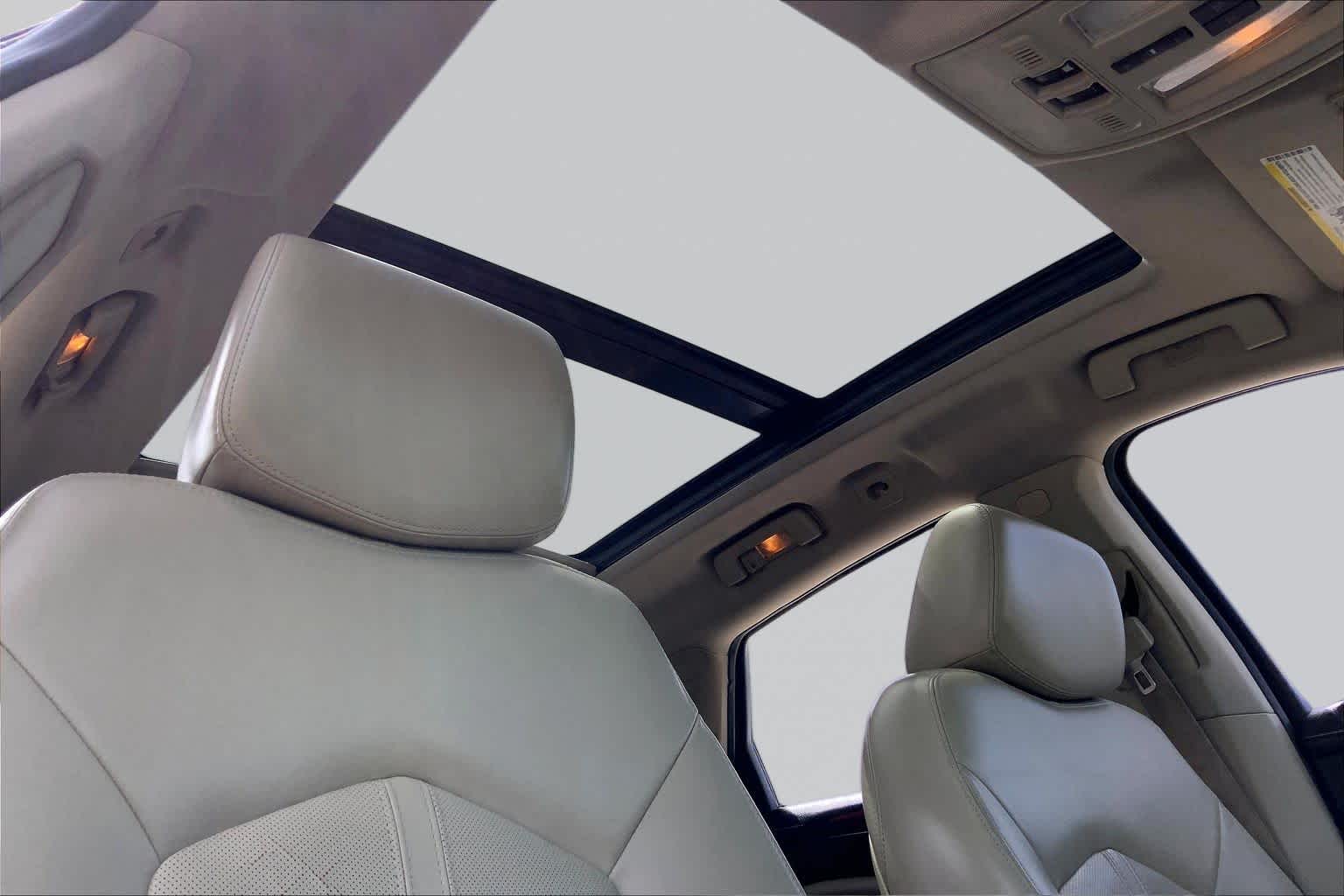 2013 Cadillac SRX Luxury Collection Platinum Ice Tricoat at Group 1 Toyota Southwest