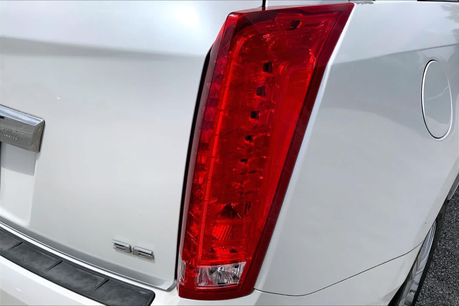 2013 Cadillac SRX Luxury Collection Platinum Ice Tricoat at Group 1 Toyota Southwest