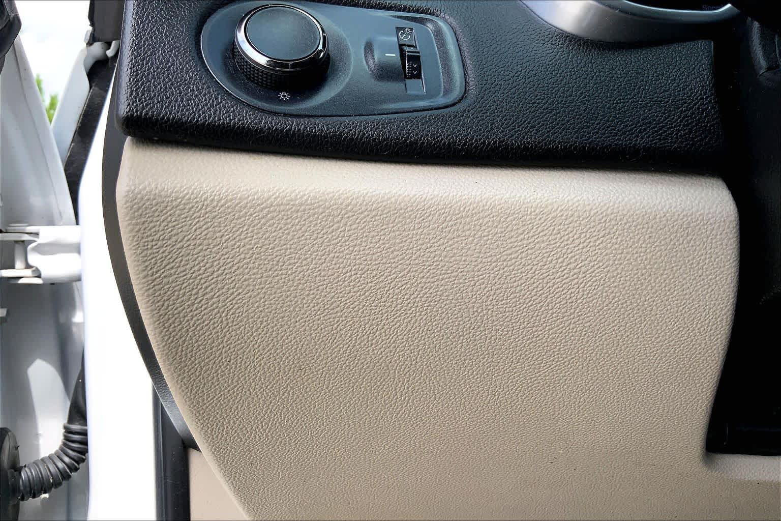 2013 Cadillac SRX Luxury Collection Platinum Ice Tricoat at Group 1 Toyota Southwest