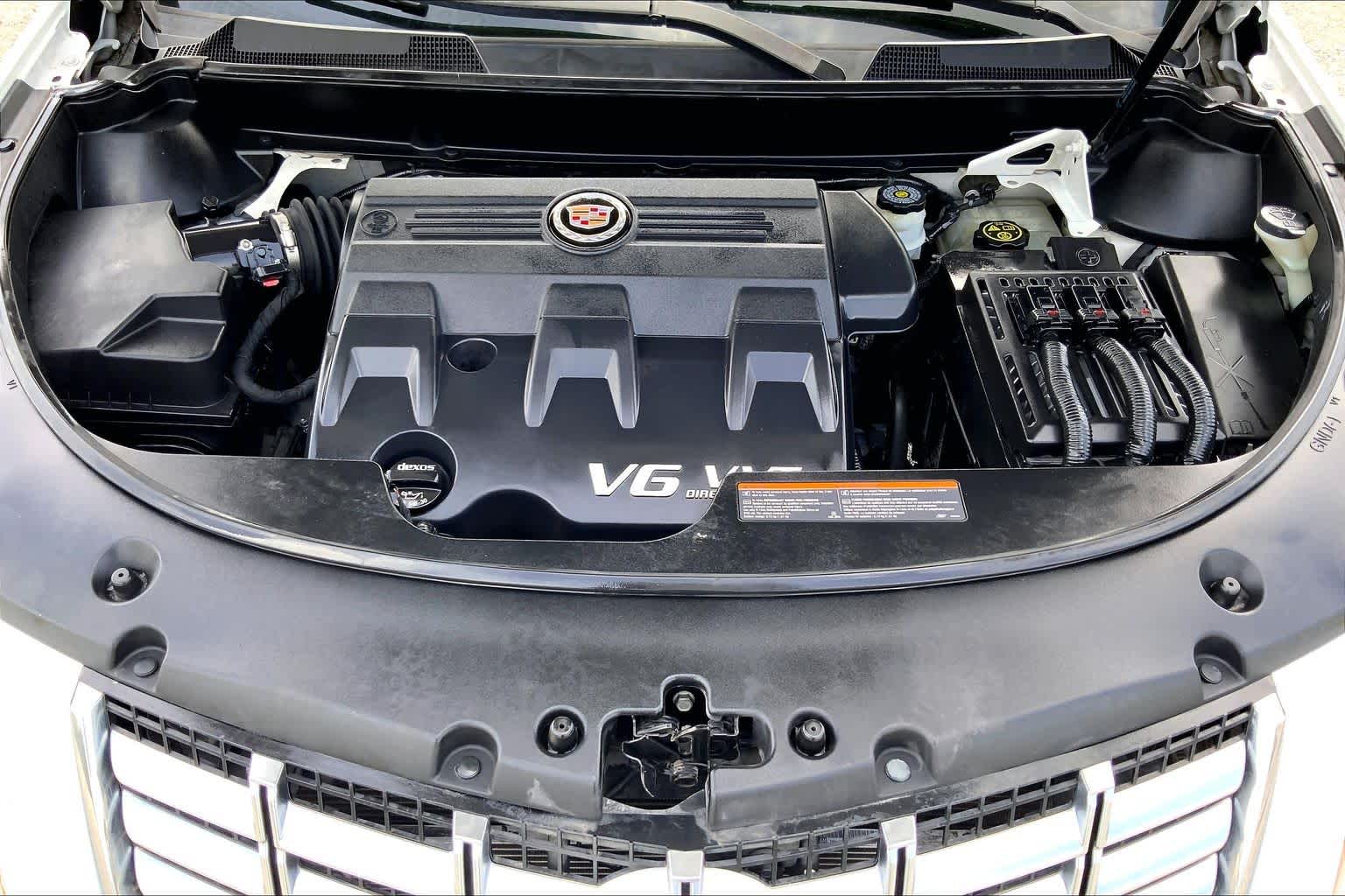 2013 Cadillac SRX Luxury Collection Platinum Ice Tricoat at Group 1 Toyota Southwest