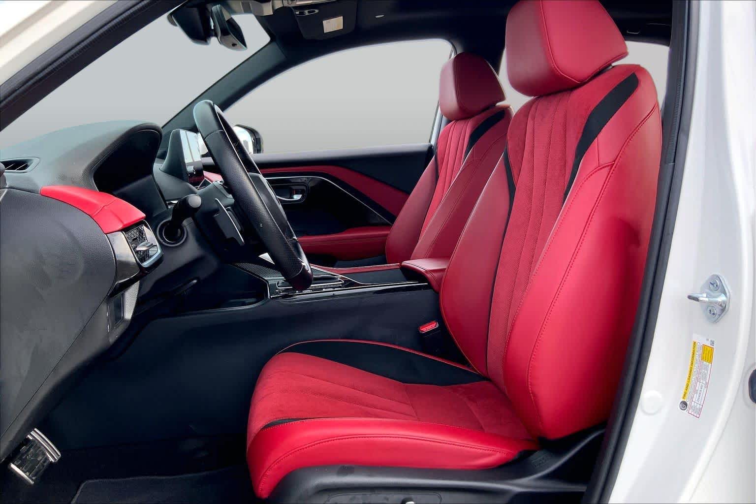 2025 Acura ADX photo 8 of 36