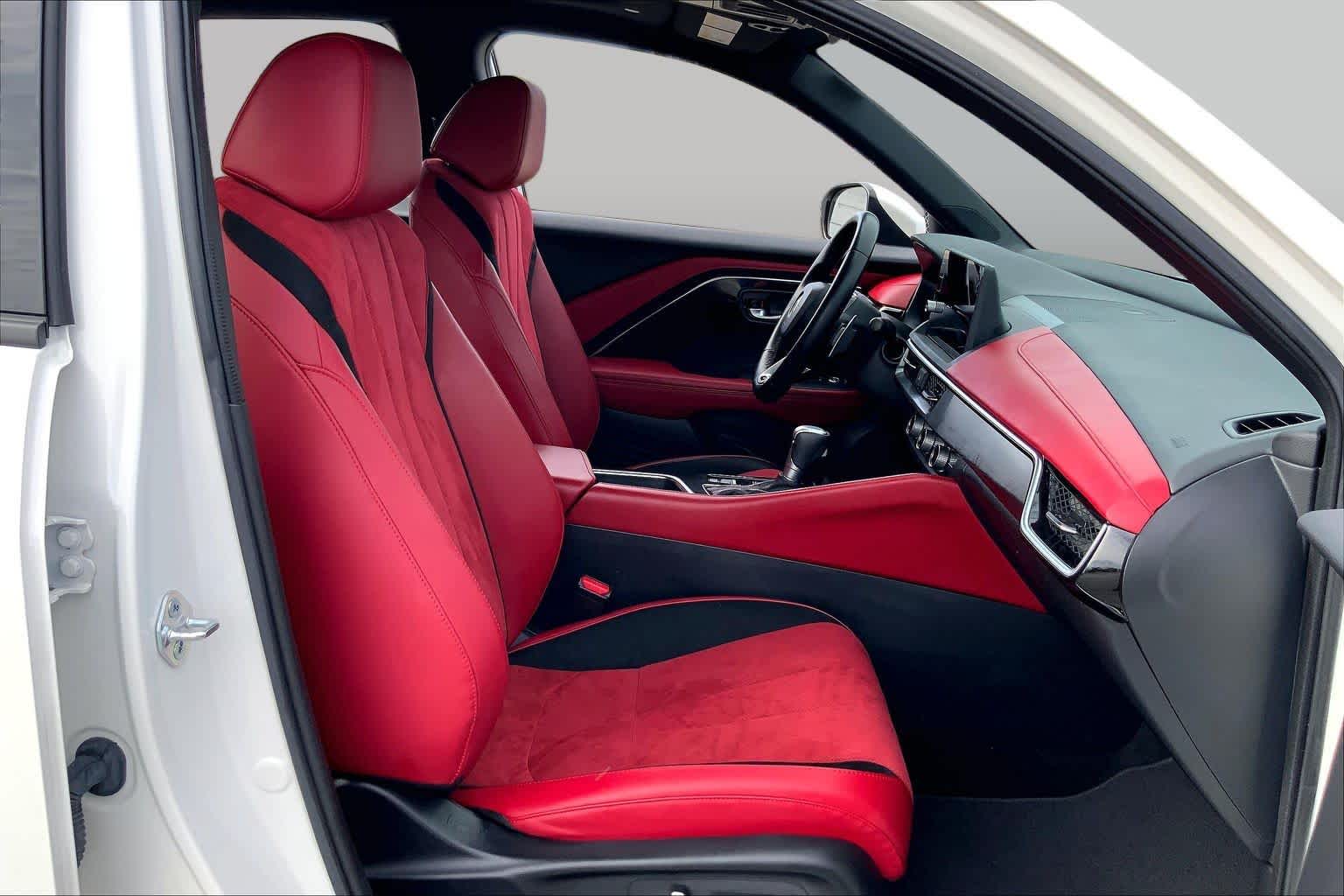 2025 Acura ADX photo 9 of 36