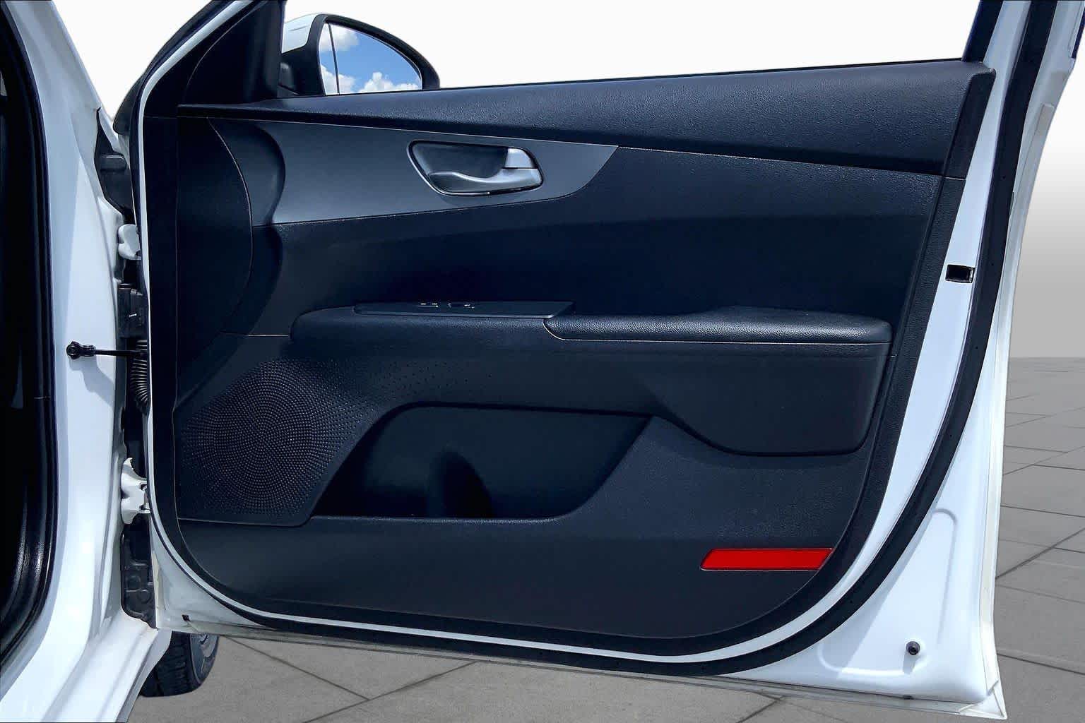 2021 Kia Forte LXS Clear White at HGreg Houston