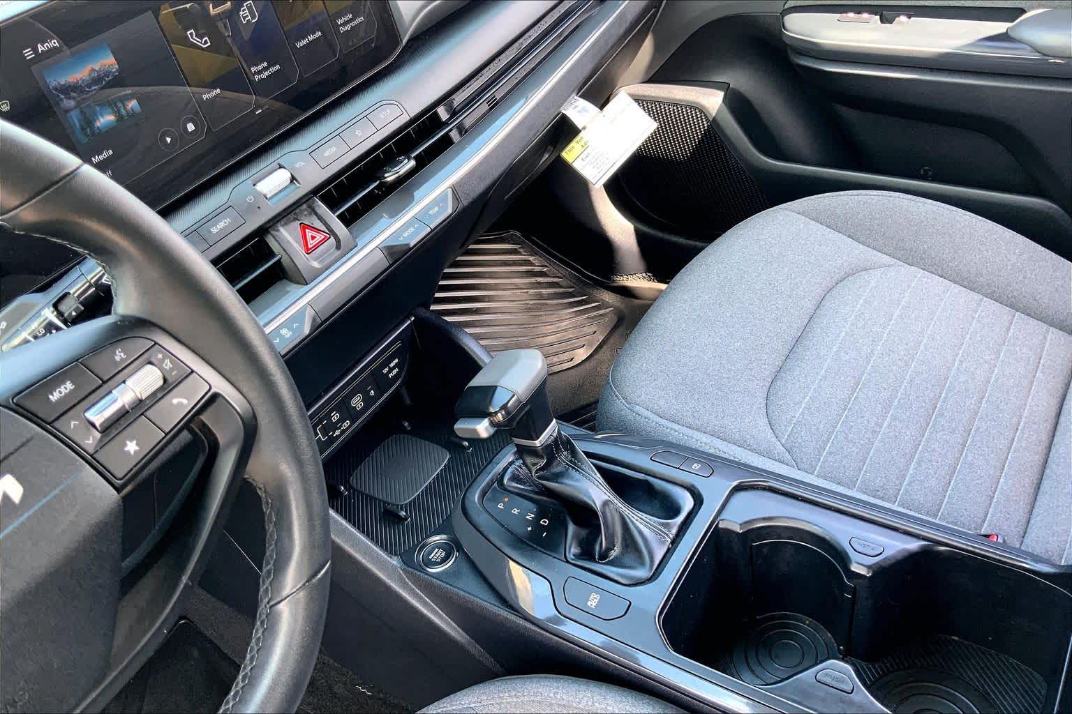 2025 Kia K4 photo 16 of 36