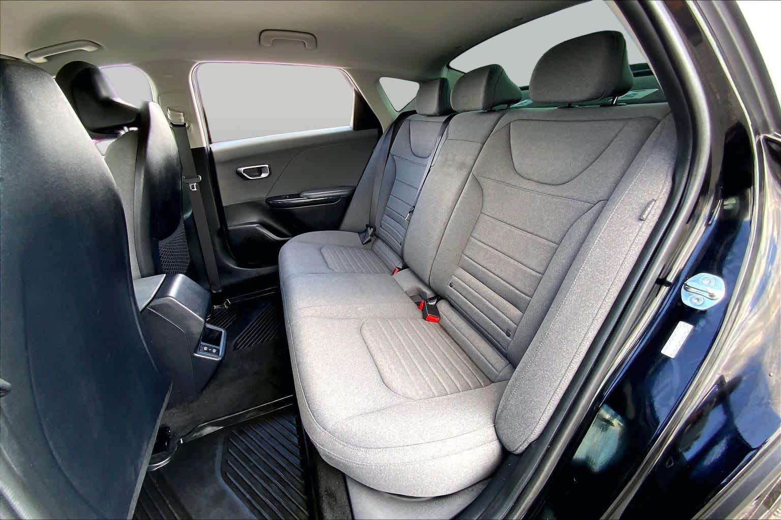 2025 Kia K4 photo 20 of 36