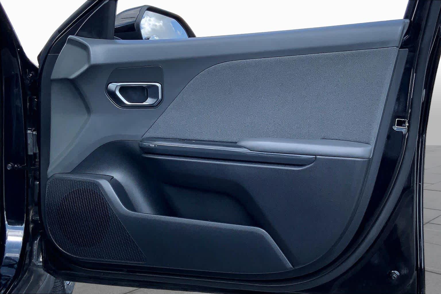 2025 Kia K4 photo 22 of 36