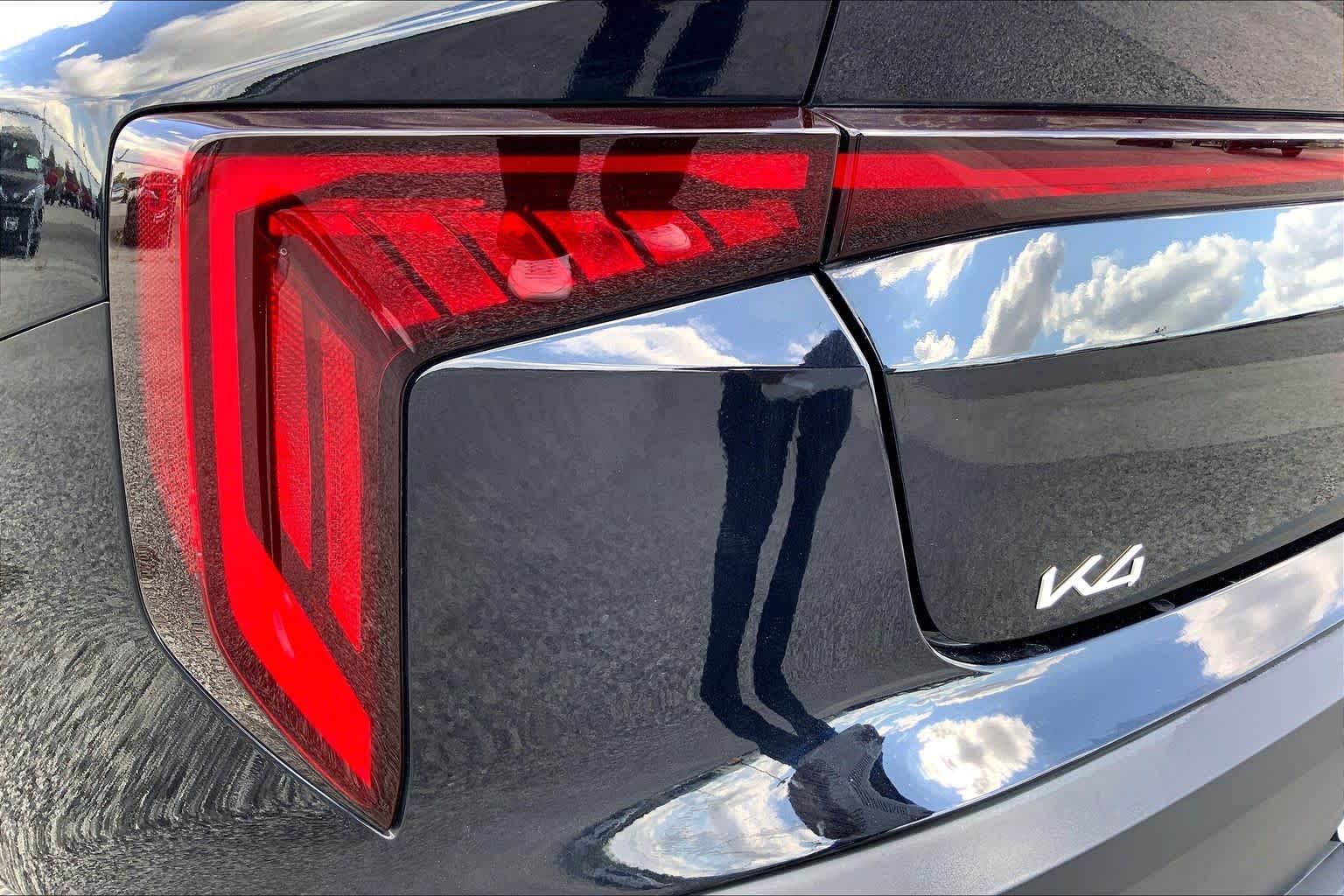 2025 Kia K4 photo 28 of 36
