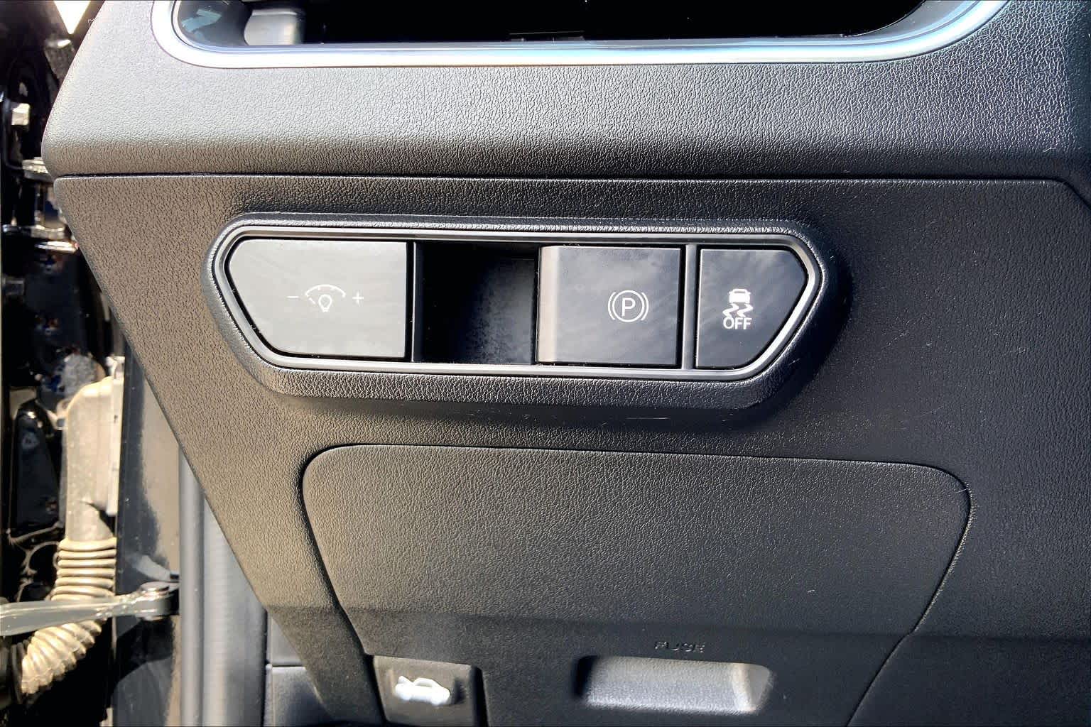 2025 Kia K4 photo 33 of 36