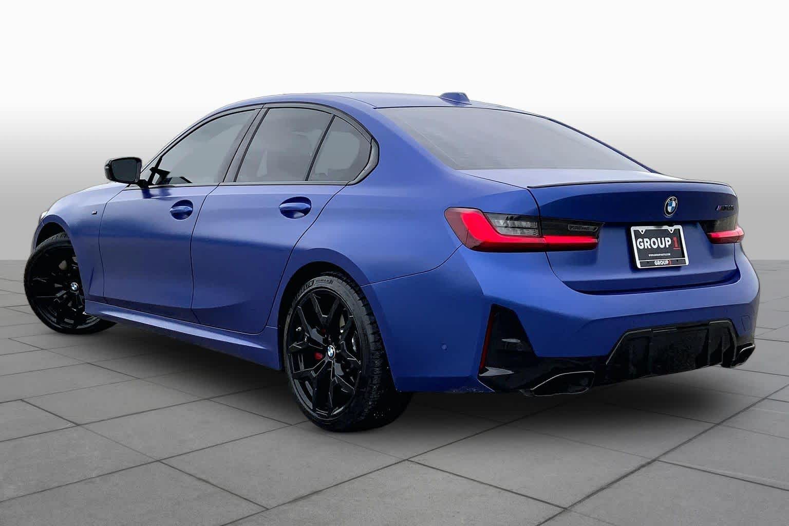 2025 BMW M340i photo 12 of 36