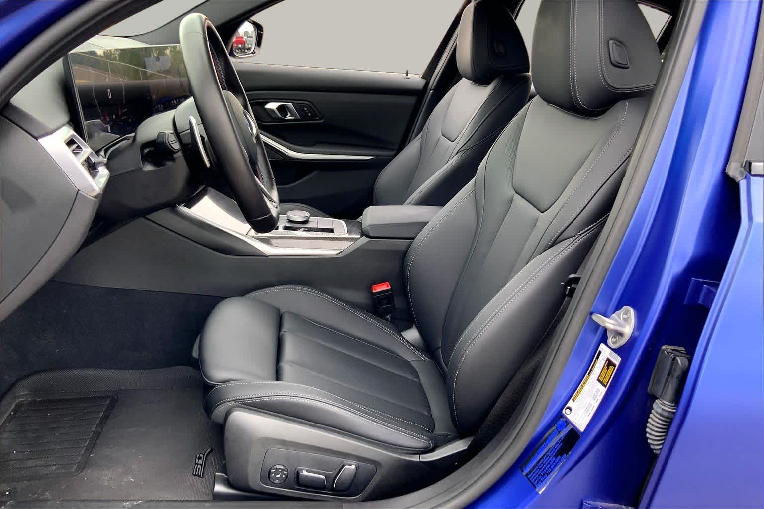 2025 BMW M340i photo 8 of 36
