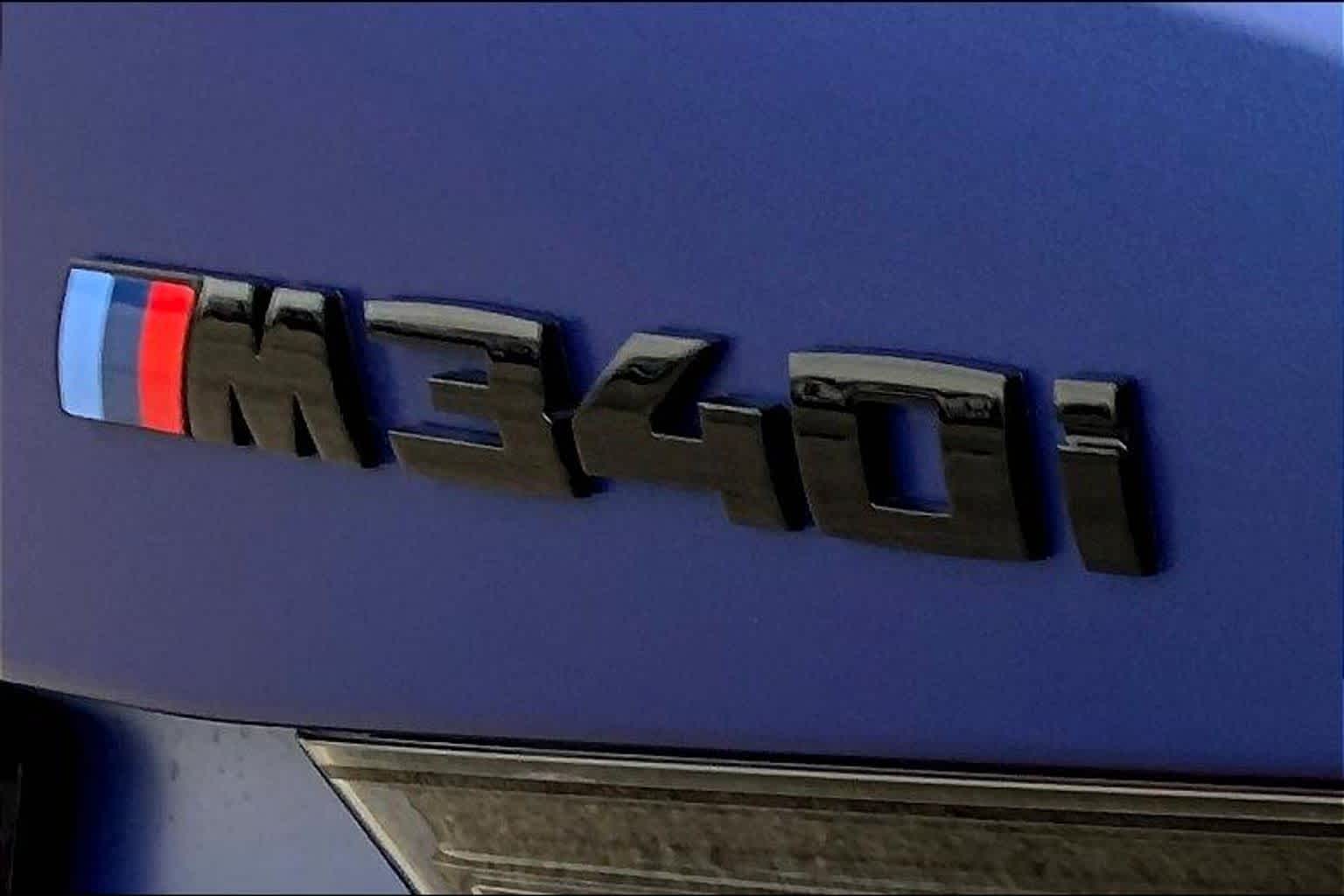 2025 BMW M340i photo 30 of 36