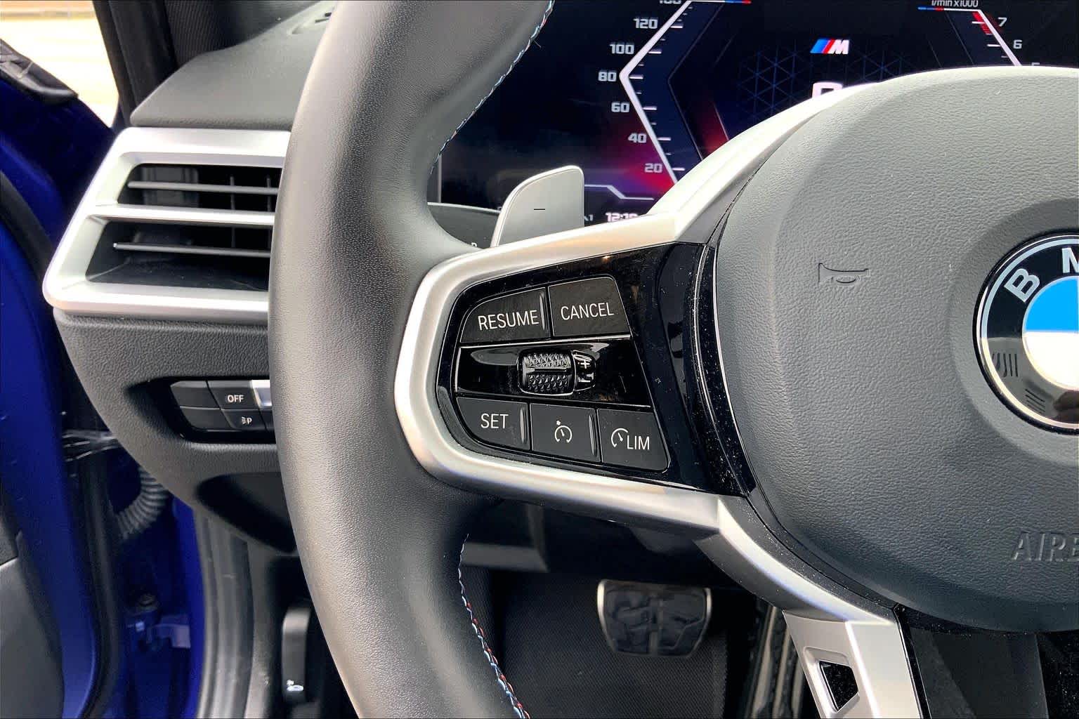 2025 BMW M340i photo 23 of 36