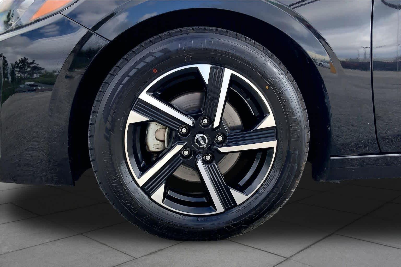 2024 Nissan Sentra SV Super Black at Sterling McCall Nissan