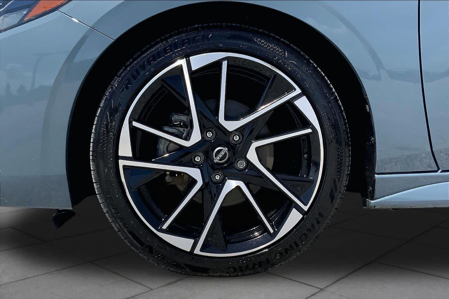 2024 Nissan Sentra SR Atlantic Gray Metallic/Super Black at Tomball Ford