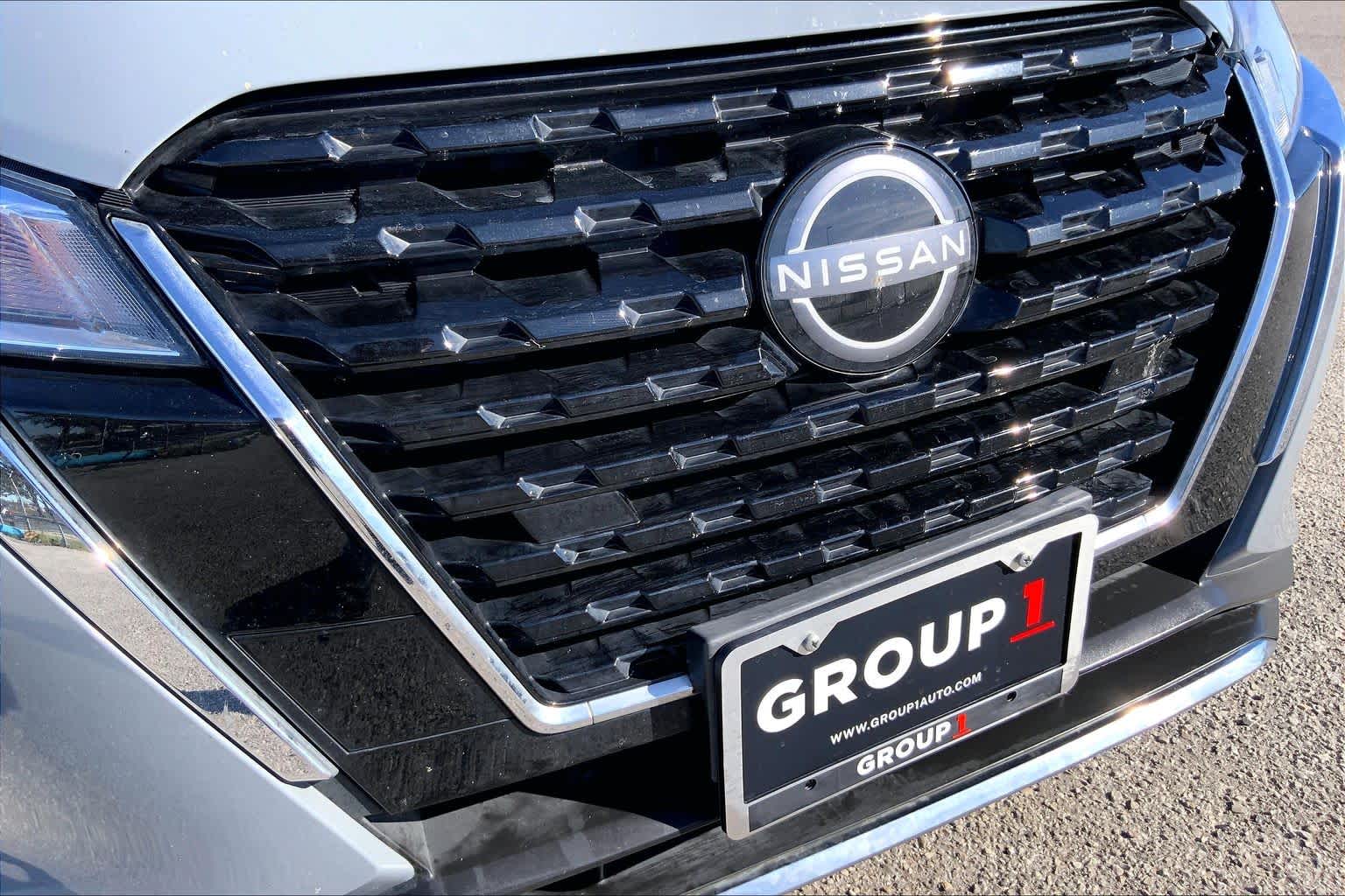 2023 Nissan Kicks SV Gray/Super Black at AutoNation Chevrolet Gulf Fwy