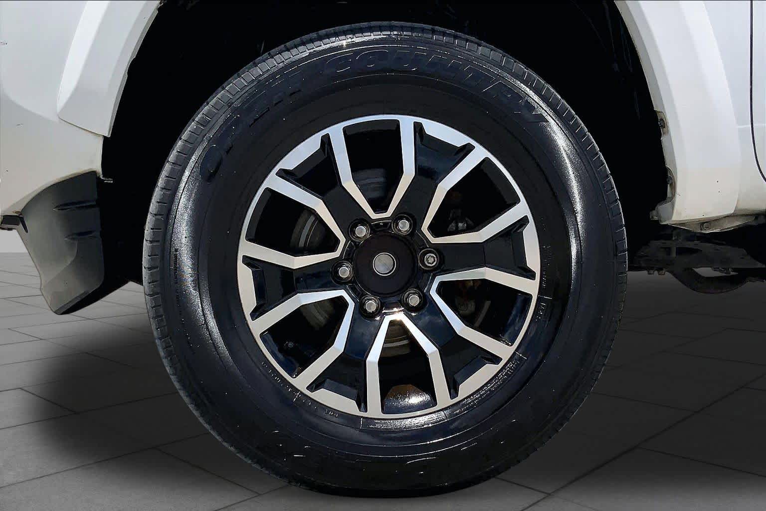 2020 Toyota Tacoma TRD Sport Super White at Group 1 GMC Buick South