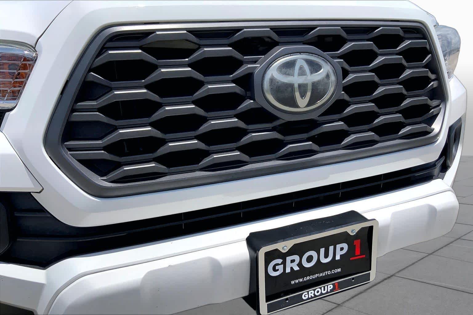 2020 Toyota Tacoma TRD Sport Super White at Group 1 GMC Buick South