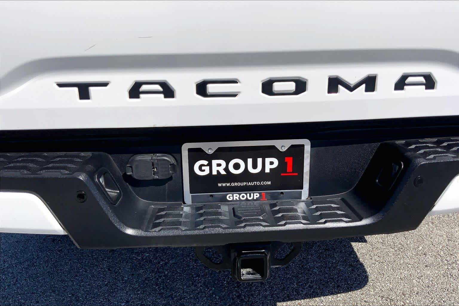 2022 Toyota Tacoma photo 10 of 36