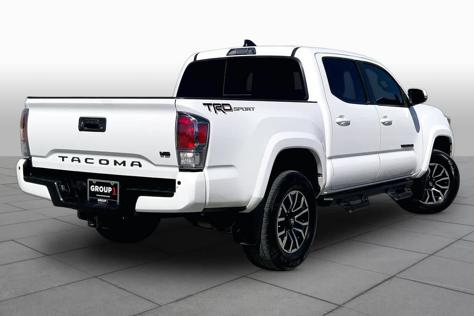 2022 Toyota Tacoma photo 13 of 36