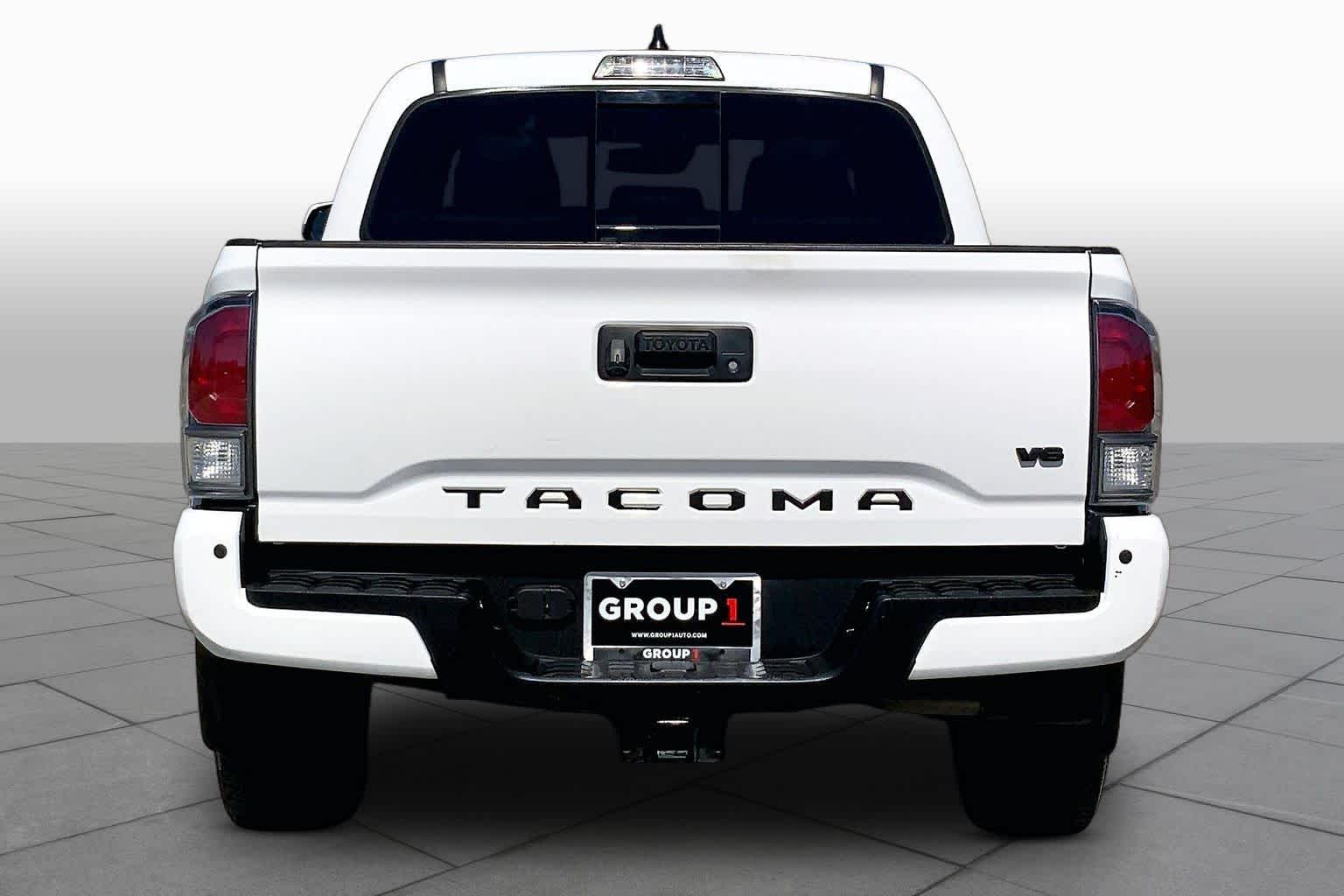2022 Toyota Tacoma photo 5 of 36