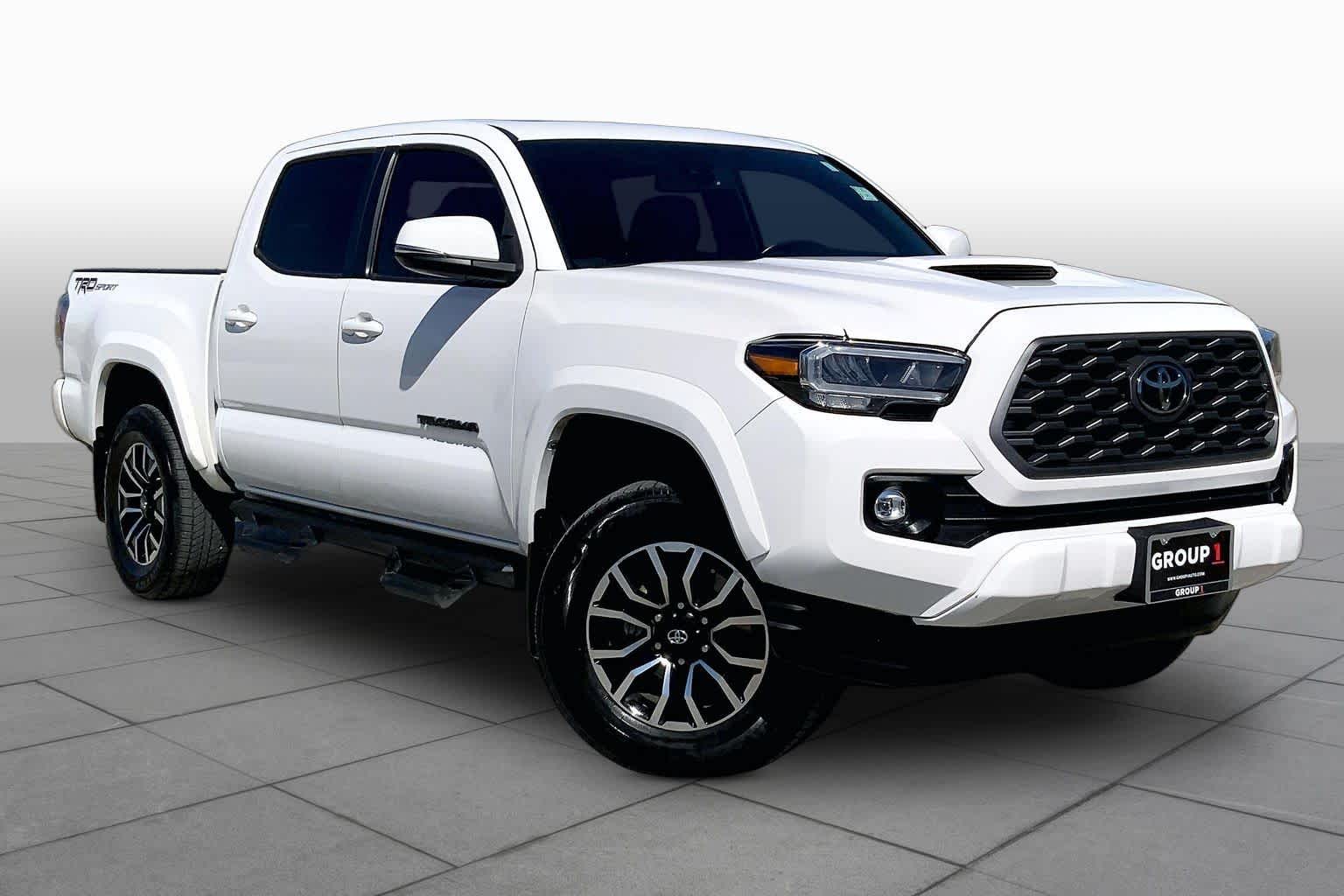 2022 Toyota Tacoma photo 3 of 36