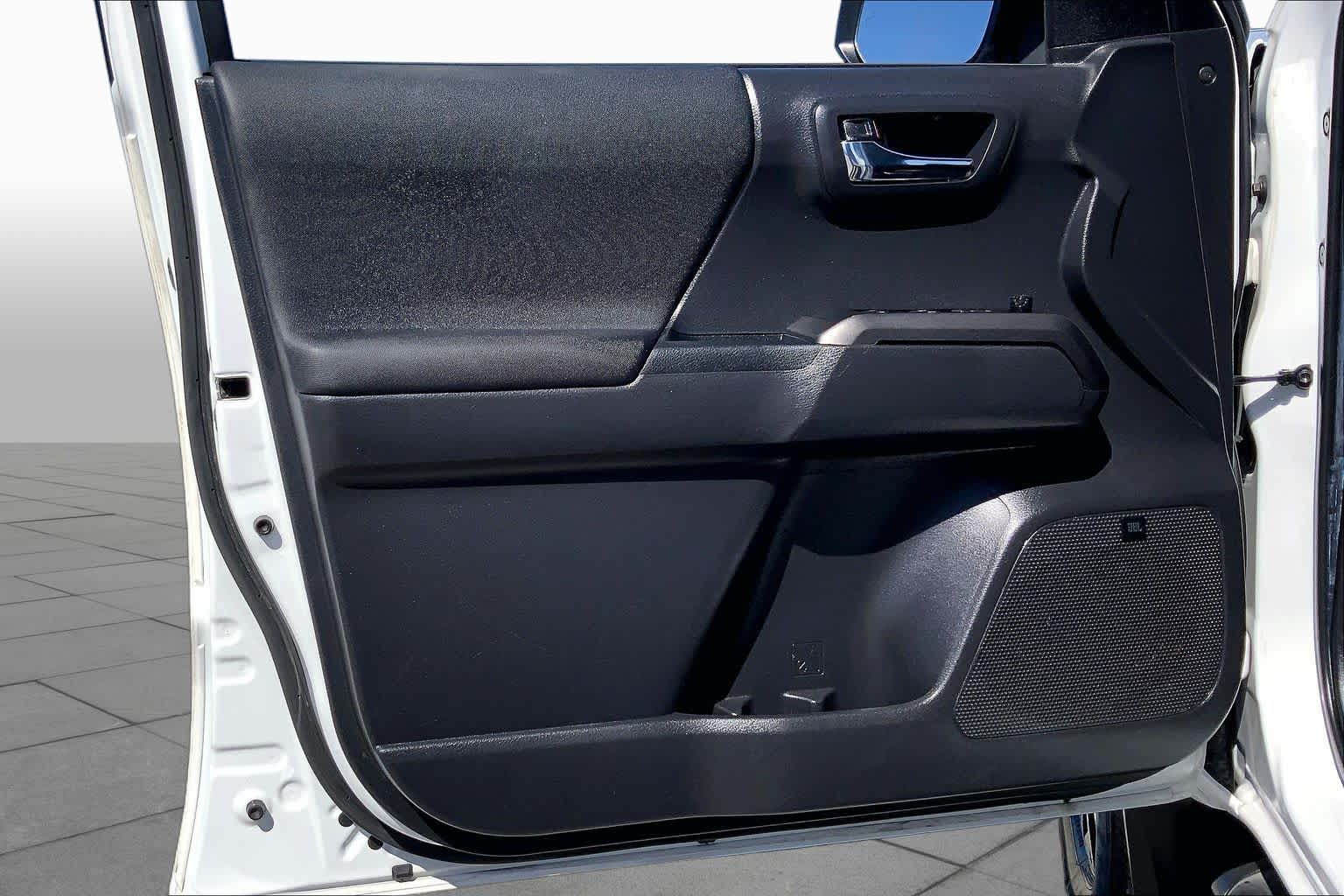 2022 Toyota Tacoma photo 21 of 36
