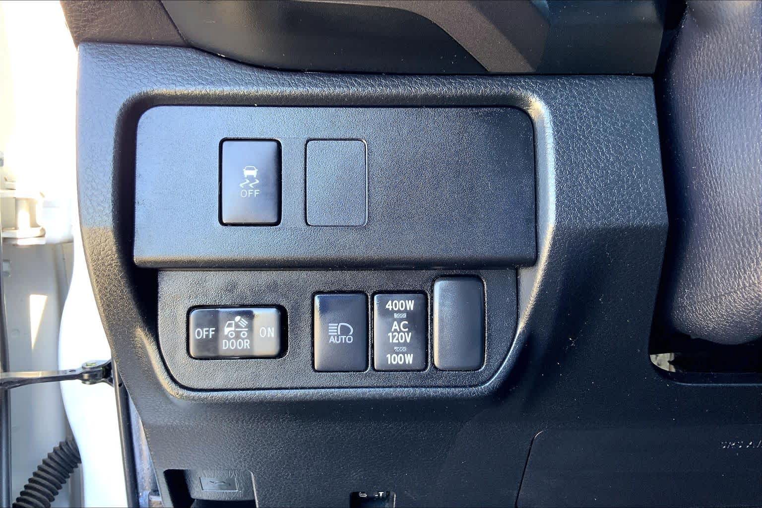 2022 Toyota Tacoma photo 33 of 36