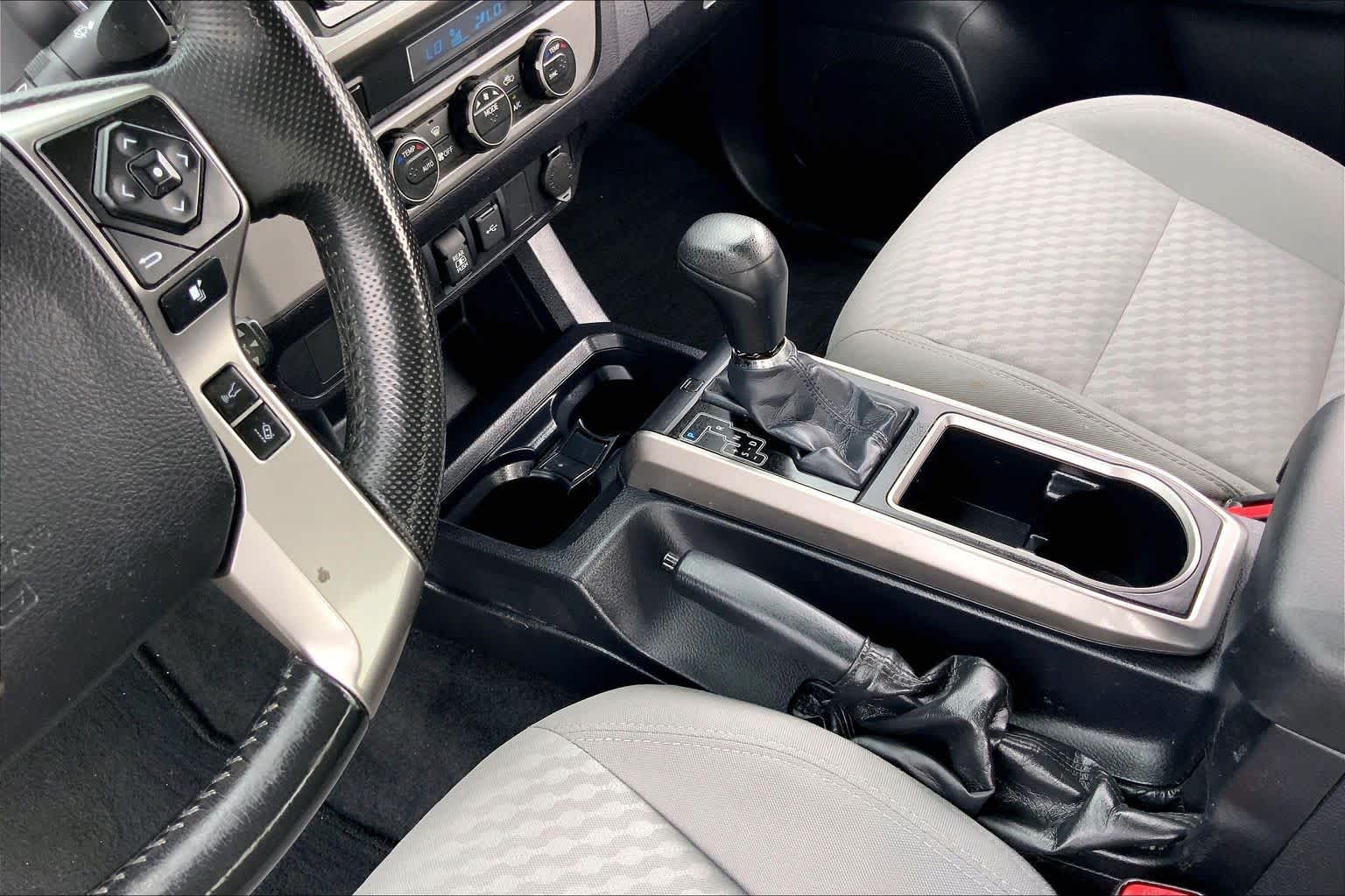 2021 Toyota Tacoma SR5 Super White at Group 1 Toyota Southwest