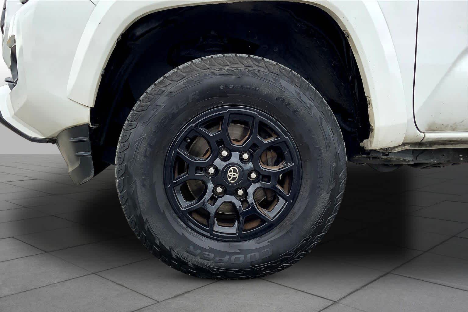 2020 Toyota Tacoma SR5 Super White at Group 1 Toyota Southwest