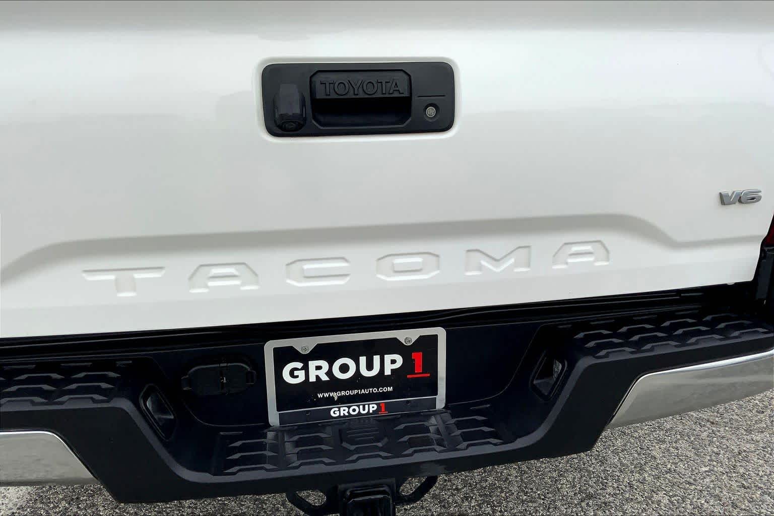 2020 Toyota Tacoma SR5 Super White at Group 1 Toyota Southwest