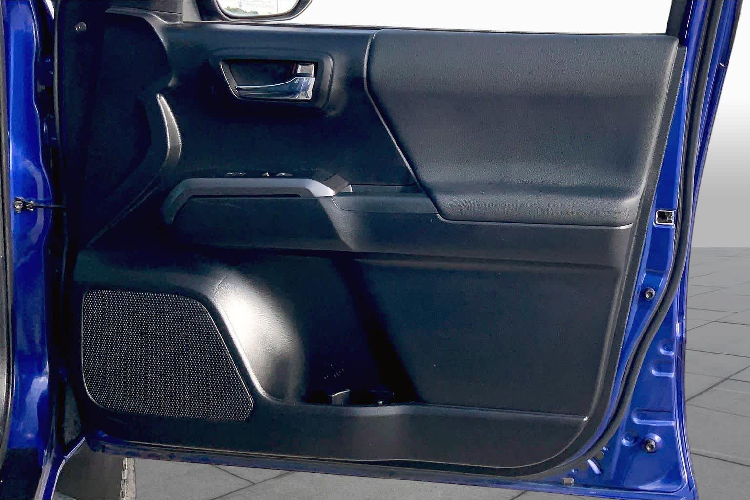 2022 Toyota Tacoma TRD Off Road Blue Crush Metallic at Beck & Masten Kia