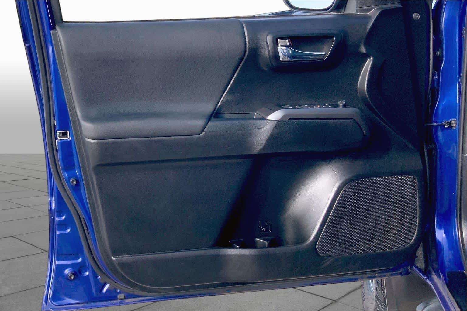 2022 Toyota Tacoma TRD Off Road Blue Crush Metallic at Beck & Masten Kia