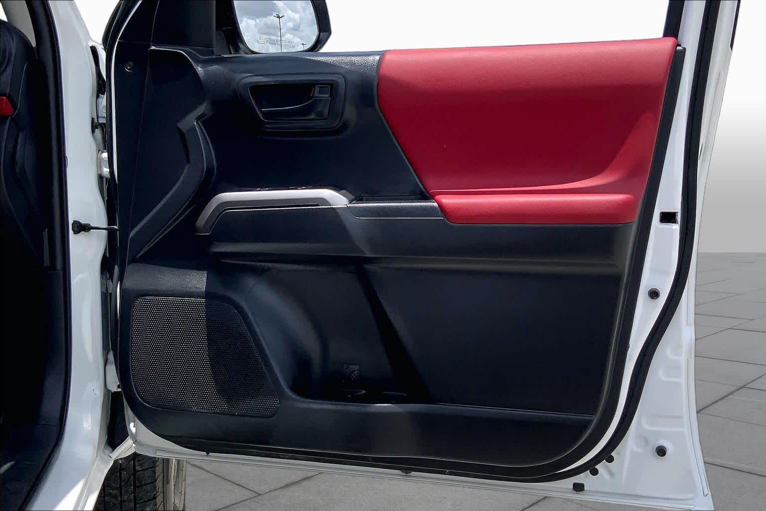 2022 Toyota Tacoma SR5 White at Group 1 Toyota Southwest