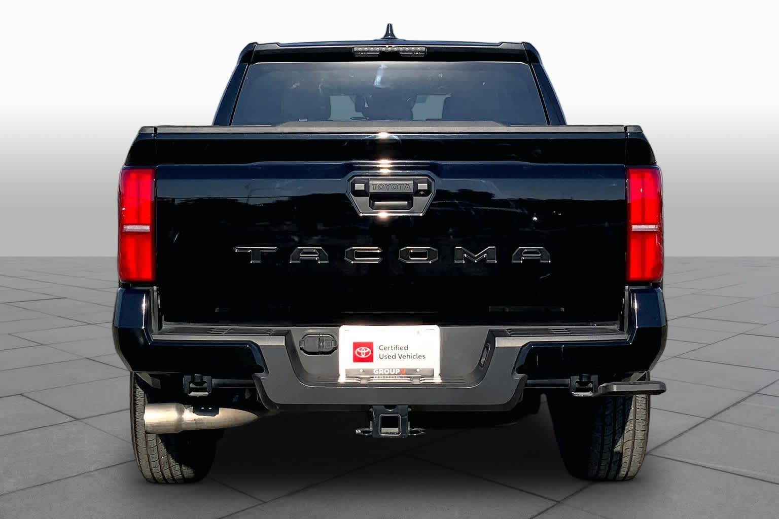 2025 Toyota Tacoma photo 5 of 36