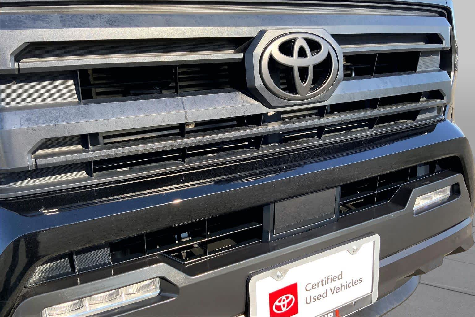 2025 Toyota Tacoma photo 29 of 36