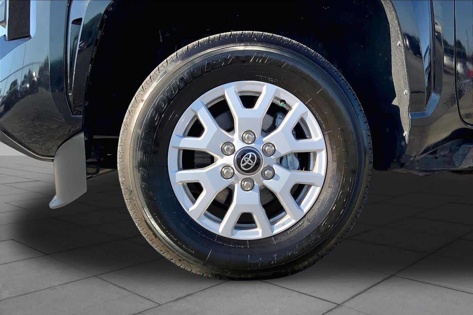 2025 Toyota Tacoma photo 11 of 36