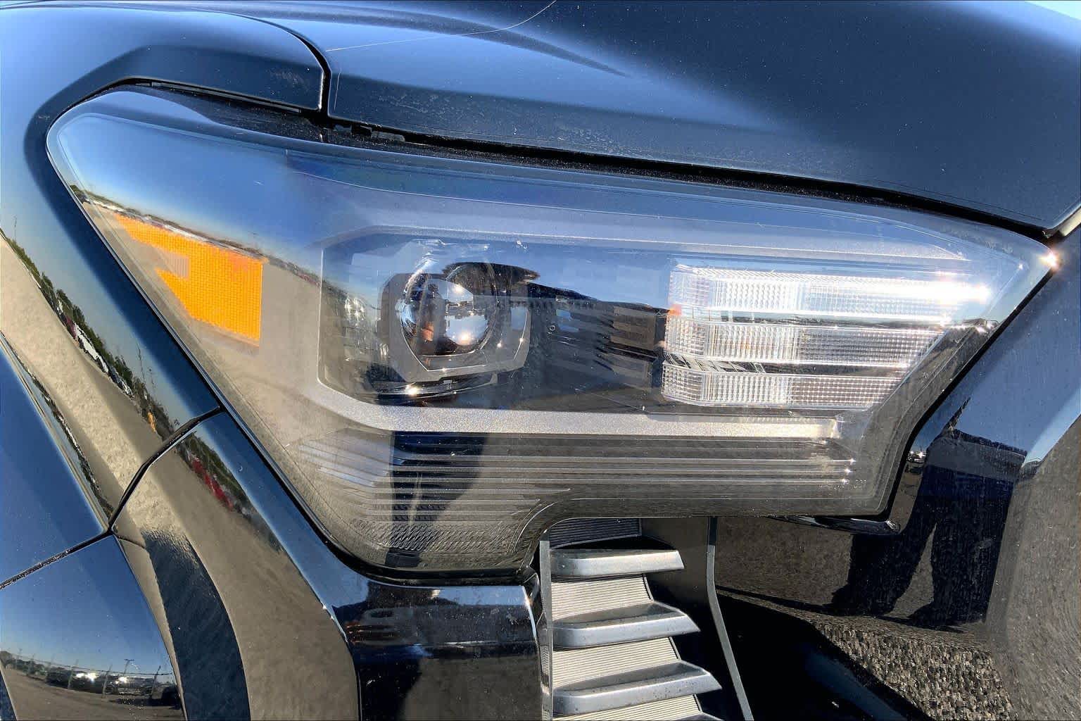 2025 Toyota Tacoma photo 27 of 36