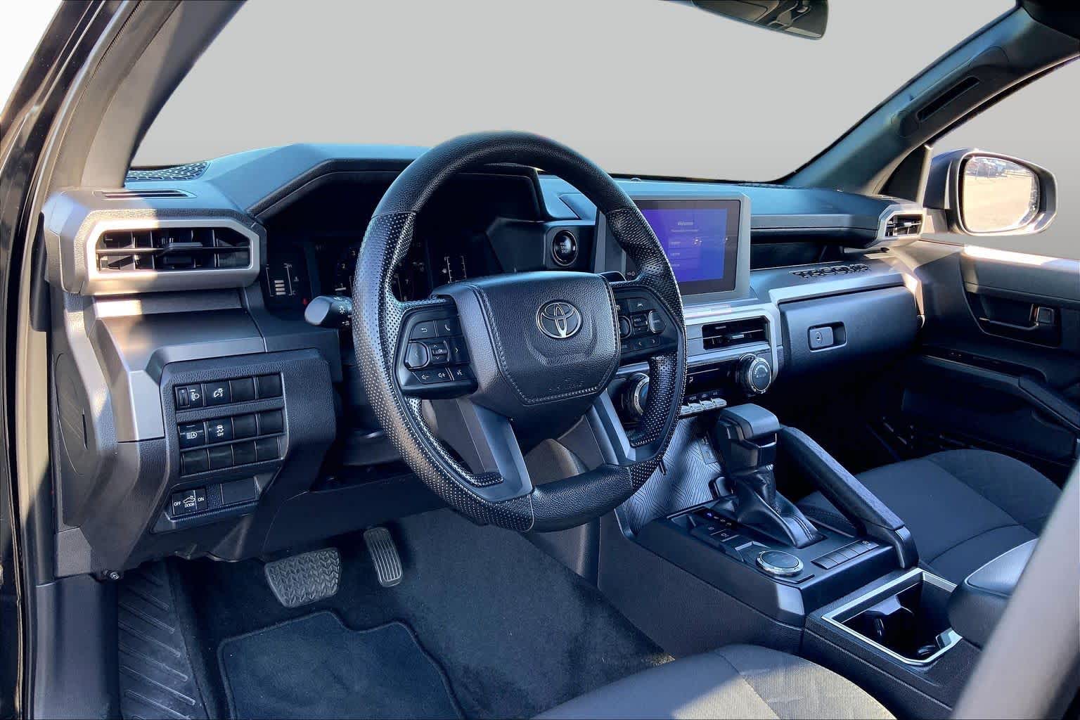 2025 Toyota Tacoma photo 17 of 36